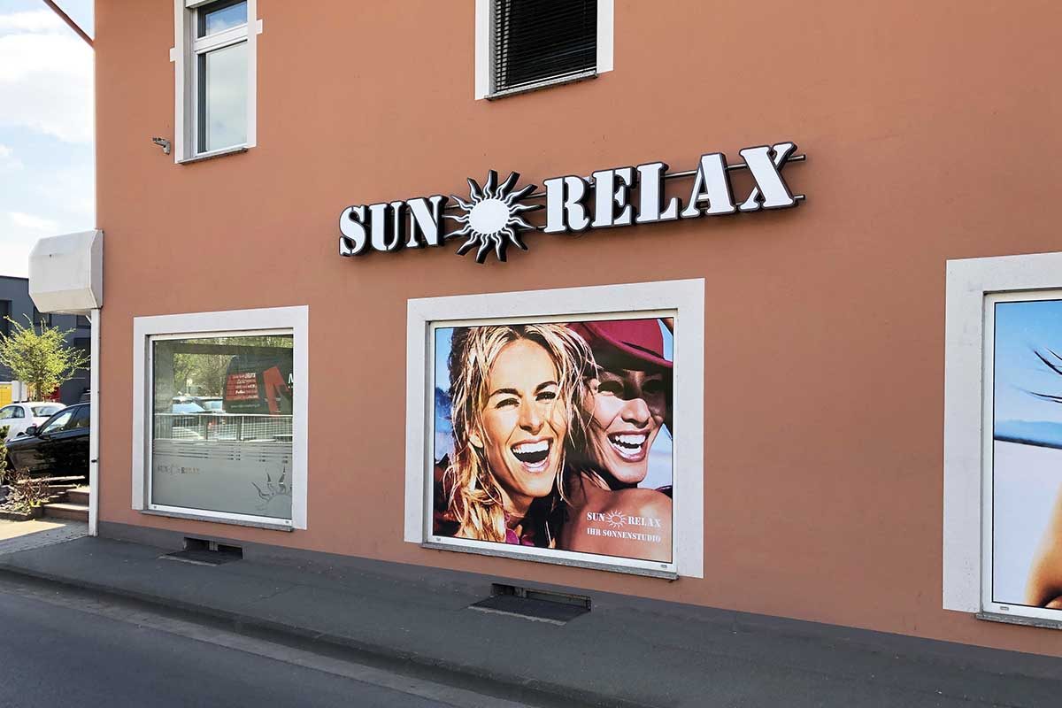 Profilbuchstaben Sun Relax, Duderstadt, Fassadenwerbung