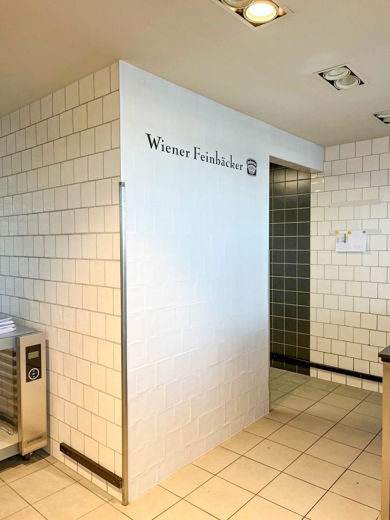 heberer koeln bonn airport folierte fliesen