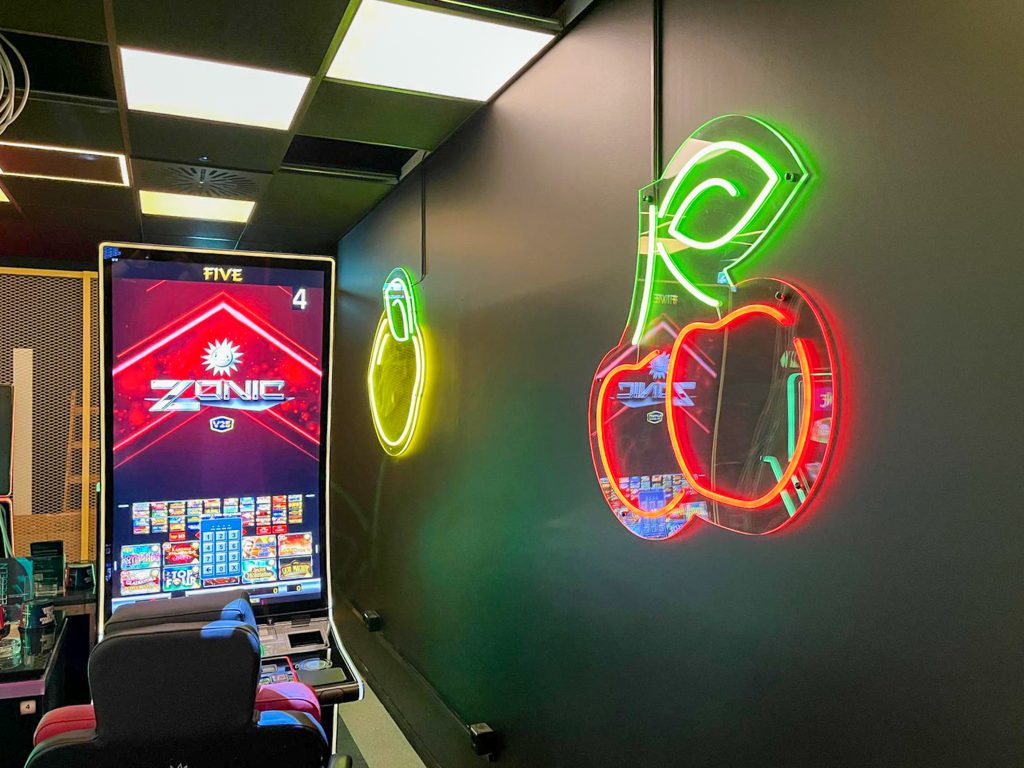 merkur hanau fruechte neben spielautomat