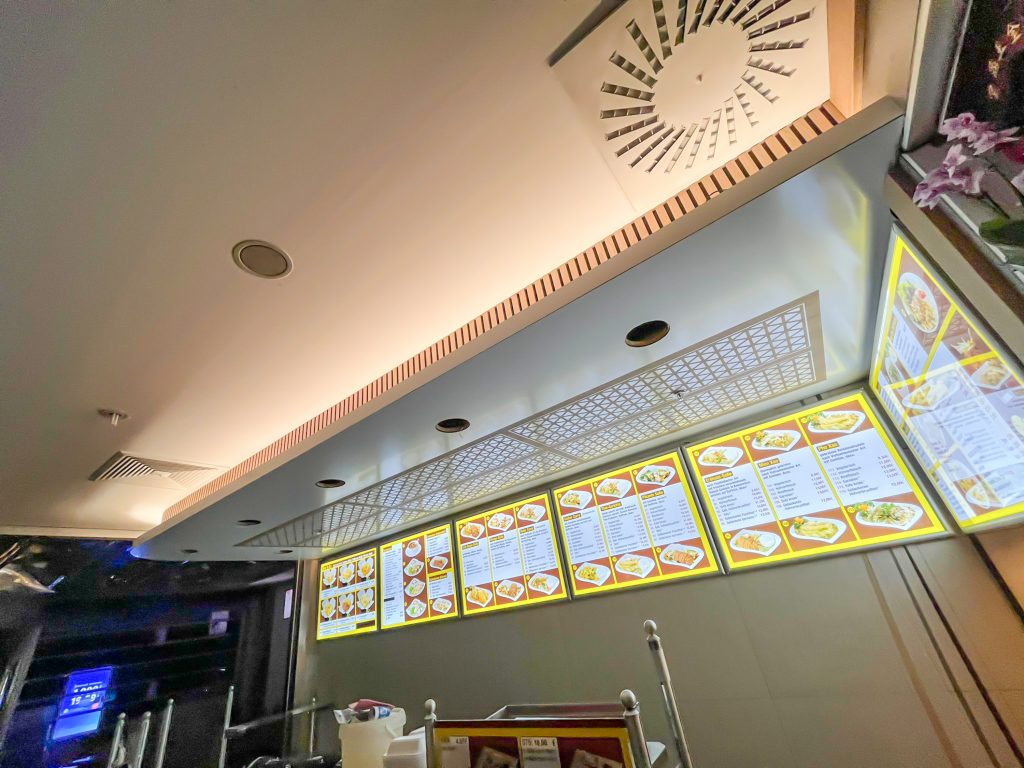 thai nippon asia sushi bar lindencenter berlin facelift wandverkleidung holzdekorfolie theke 1